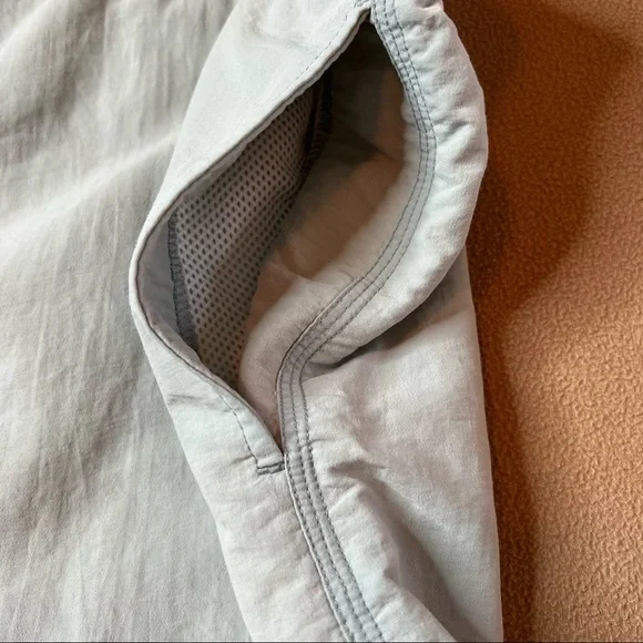 Tommy Bahama Light Green/Grey Swim Shorts Men's Size Large - Picture 3 of 13